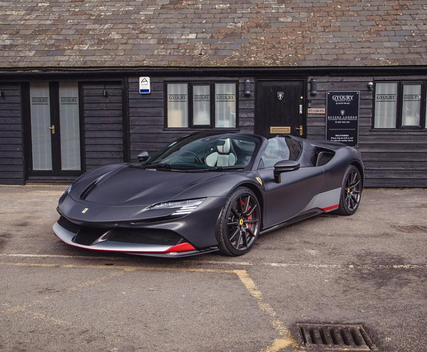 Ferrari SF90 Spider