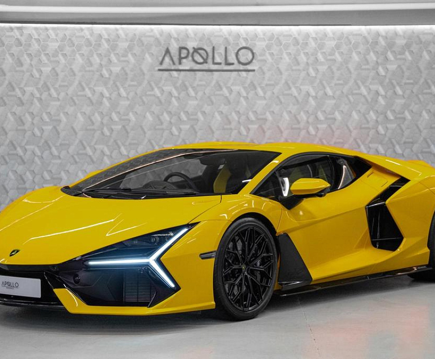 Lamborghini Revuelto